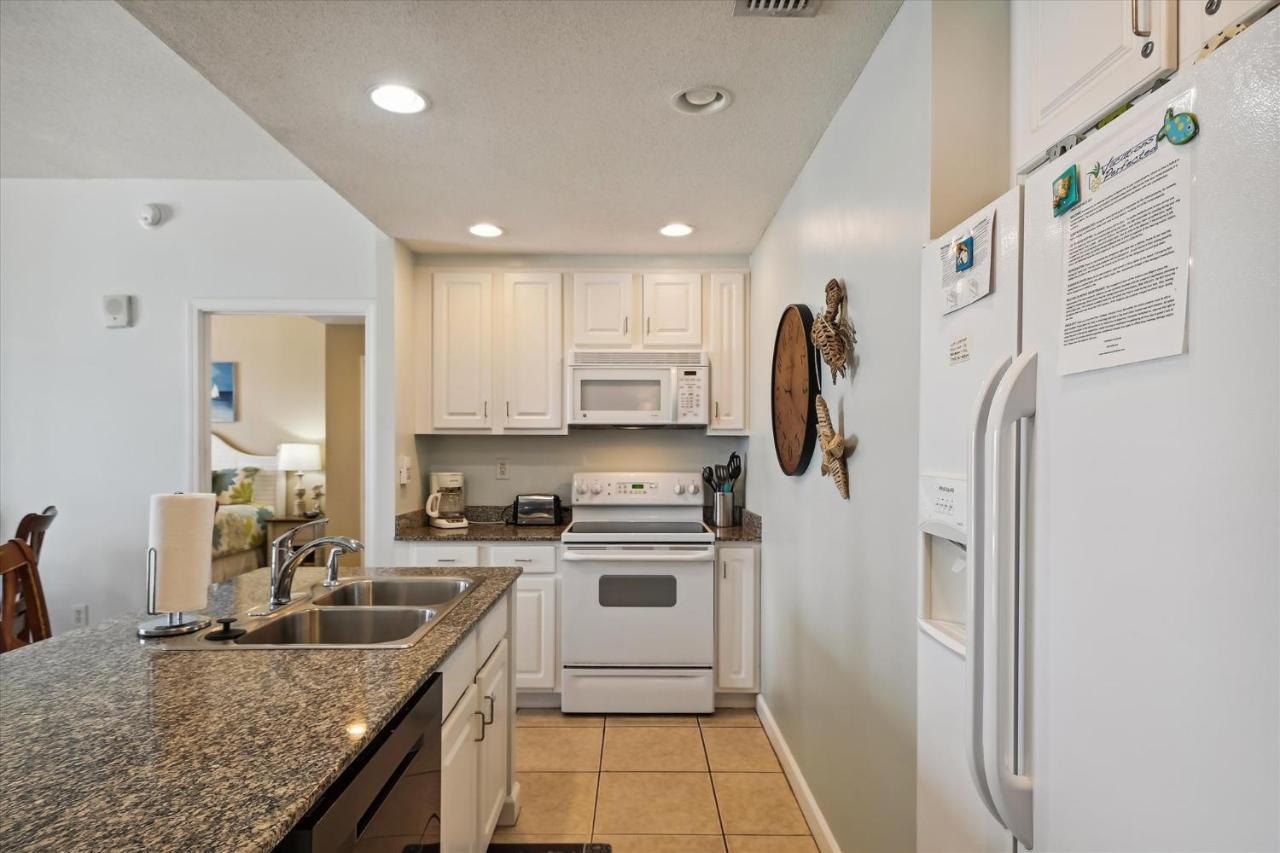 Apartment Sterling Reef 202 - 2nd Floor Withuninterrupted Gulf View! Free Fun! Free Gas Card! *